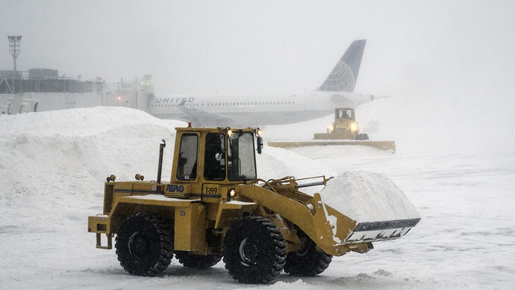 Más de 5.000 vuelos afectados por la ola de frío en EEUU