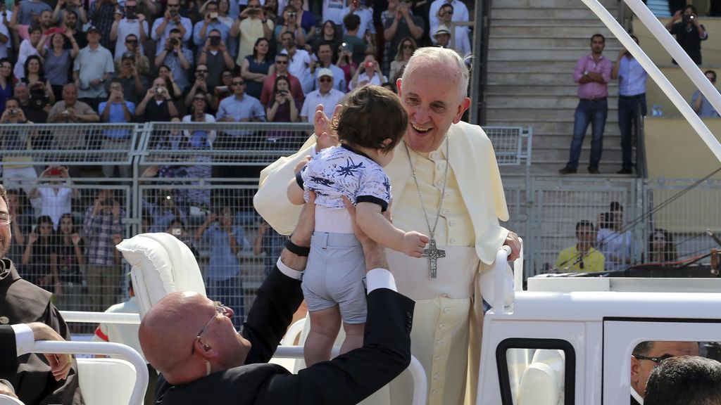 El Papa Francisco invita a los presidentes palestino e israelí a dialogar en El Vaticano