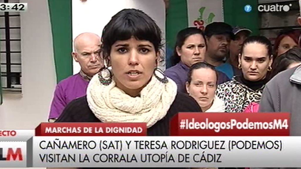 Teresa Rodríguez visita la 'Corrala de la Dignidad' de Cádiz