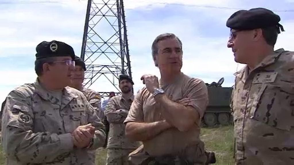 Carlos Sainz, contratado por el Ejército para asesorar a los militares españoles