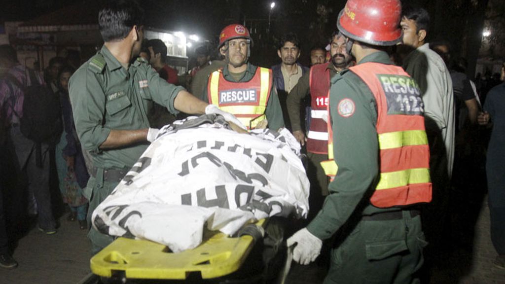 Ya son 72 los muertos en el atentado de Lahore, 29 son menores de edad