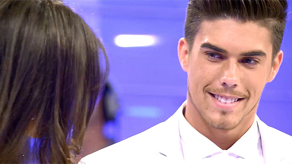 Alejandro llega pisando fuerte a por Sofía: "Hugo es un chico de una noche" Alejandro llega pisando fuerte a por Sofía: "Hugo es un chico de una noche"