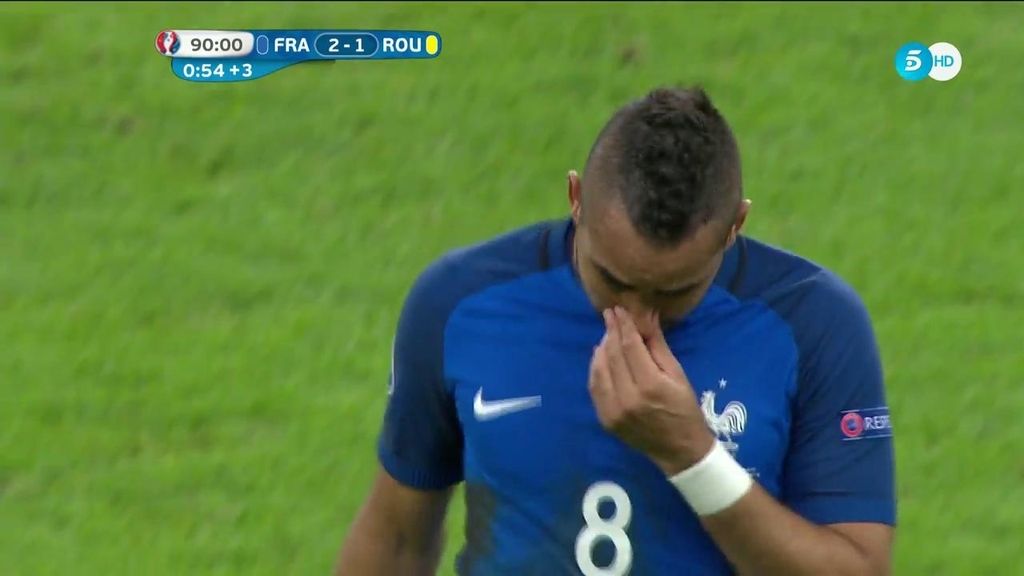 Payet no aguanta la emoción y rompe a llorar tras la atronadora ovación de Saint Denis
