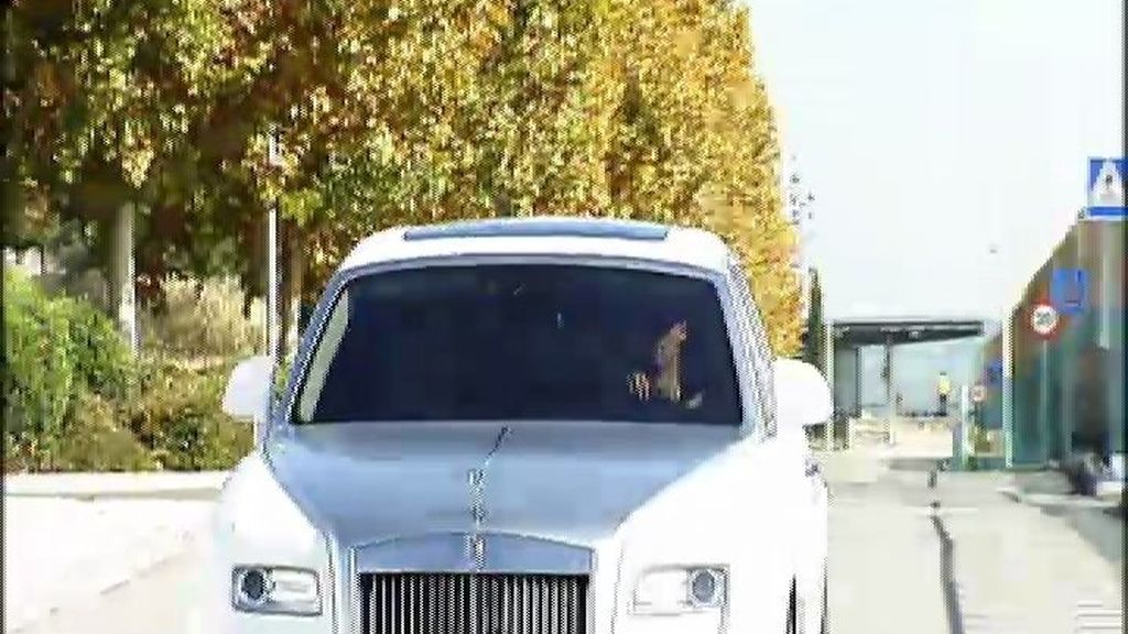 Cristiano luce su nuevo Rolls Royce