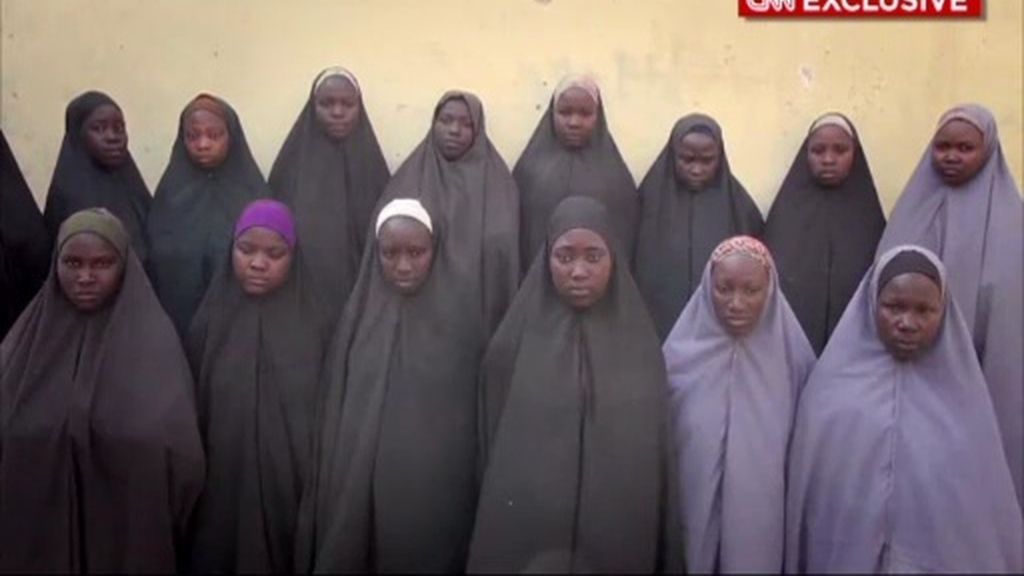 Un vídeo de Boko Haram muestra a algunas de las niñas secuestradas hace dos años