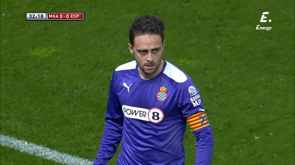 Sergio García inventa la jugada del partido: control de espaldas y sombrero al defensa Sergio García inventa la jugada del partido: control de espaldas y sombrero al defensa