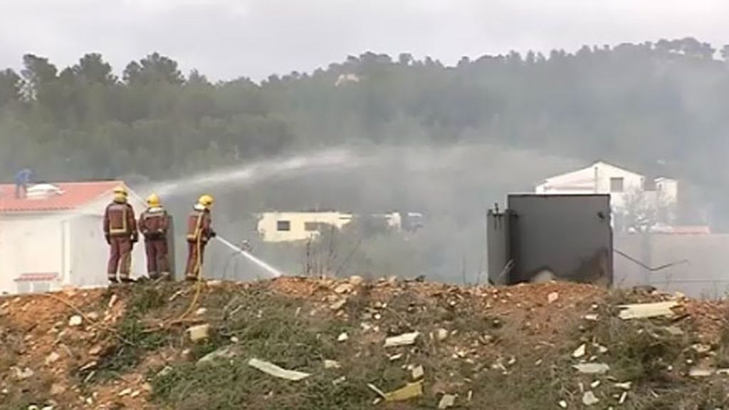 Arde una fábrica de petardos en Rodonyà (Tarragona)