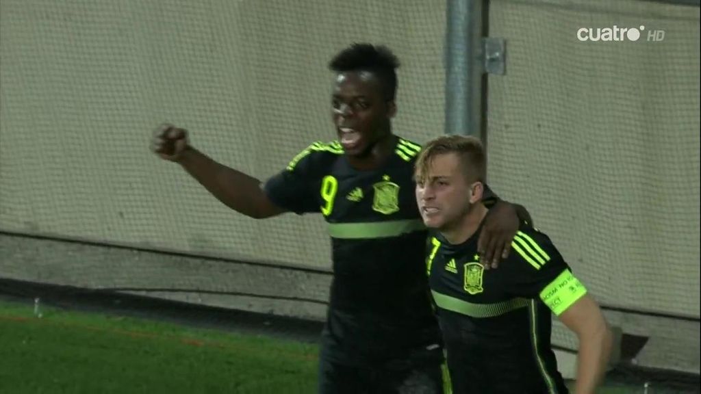 ¡Deulofeu no falla desde el punto de penalti y marca el primer gol de España!