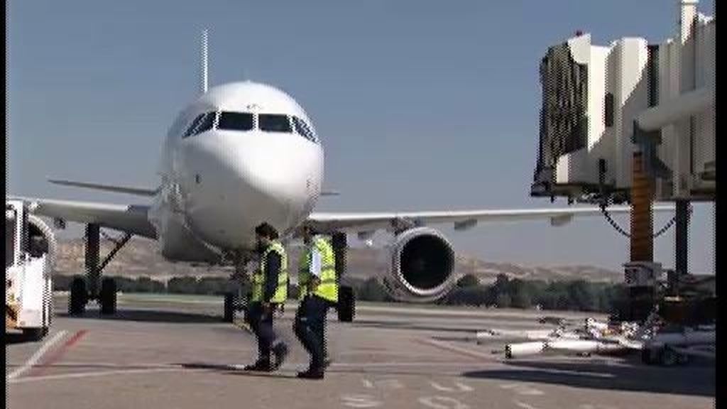 Detenido en Barajas un copiloto de Aeroméxico por ir borracho a los mandos de la aeronave