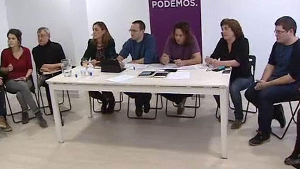 Los líderes de Podemos apoyan el cese de Sergio Pascual