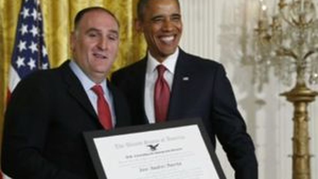 Obama concede la medalla Nacional de las Humanidades a su chef José Andrés
