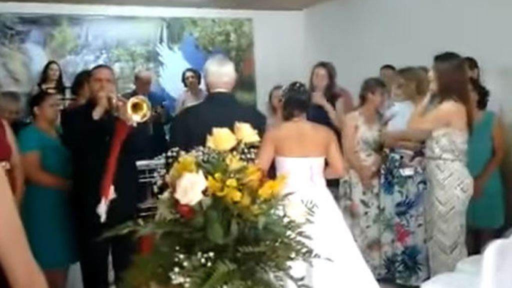 Cuando el peor trompetista del mundo te arruina la boda