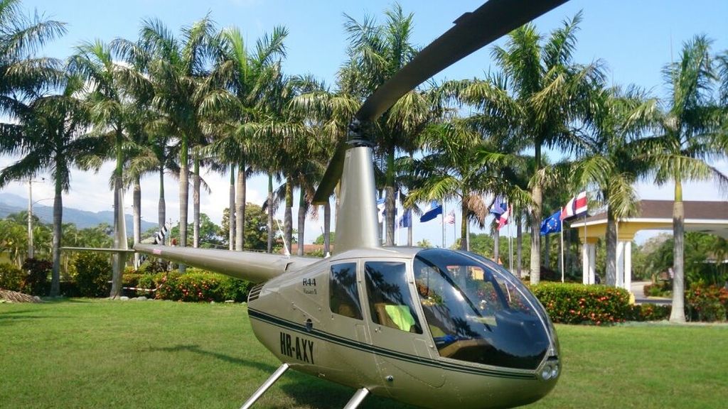 El primer viaje en helicóptero de Supervivientes 2014