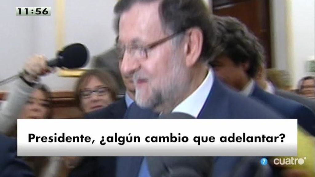 Rajoy abandona el Congreso 'a la carrera' y sin responder a los periodistas