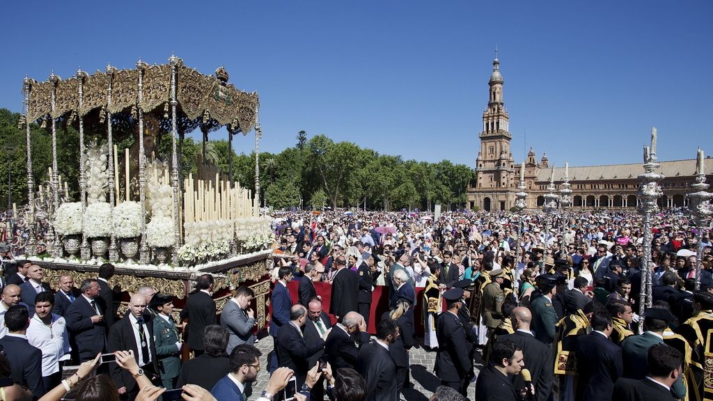 La Macarena de Sevilla celebra las Bodas de Oro de su coronación