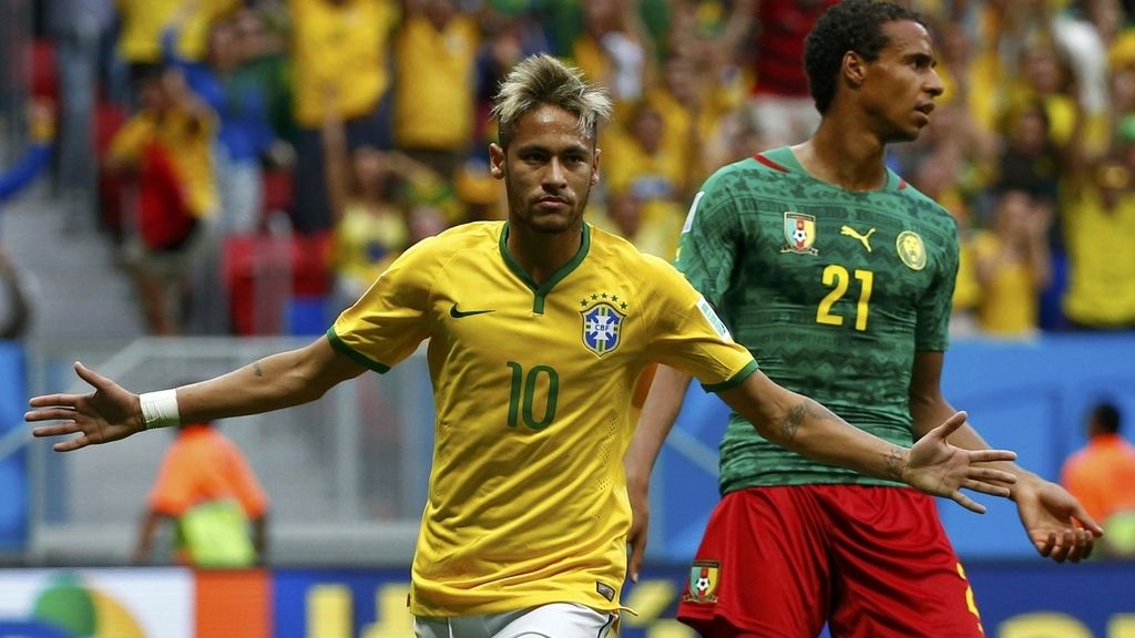 Neymar, el nuevo 'O Rei' de Brasil, guió a la 'canarinha' a los octavos de final