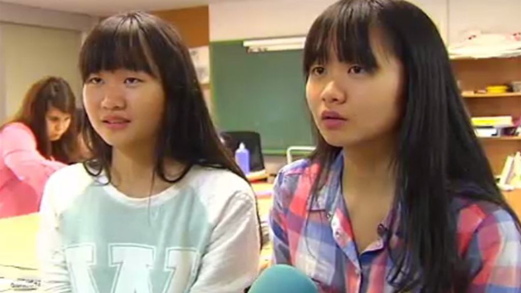 Unas gemelas chinas superan la selectividad 5 años después de llegar a España