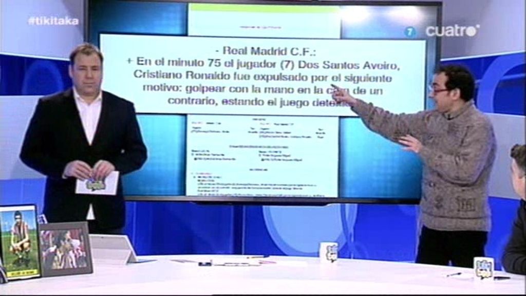 Ayza Gámez expulsa a Cristiano Ronaldo por la acción con Gurpegui