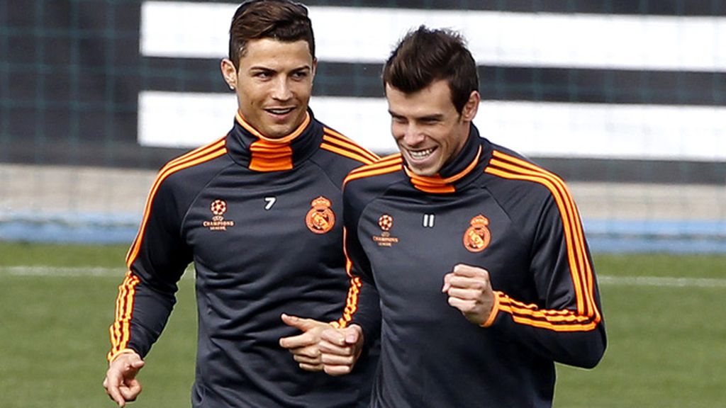 Bale supera la gripe y vuelve al trabajo con el grupo