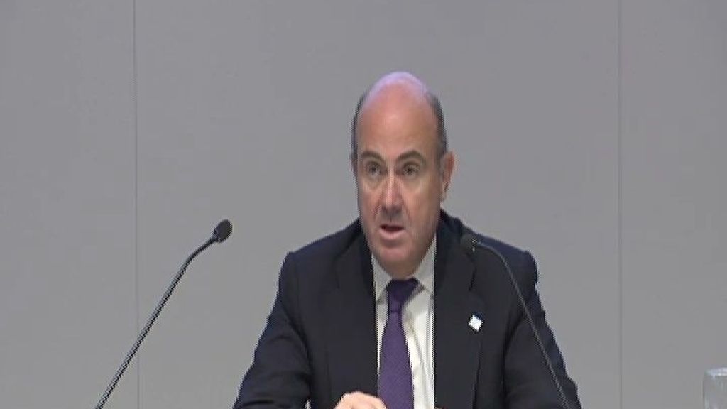 De Guindos cree que el estancamiento económico de la eurozona "nos tiene que hacer pensar a todos"