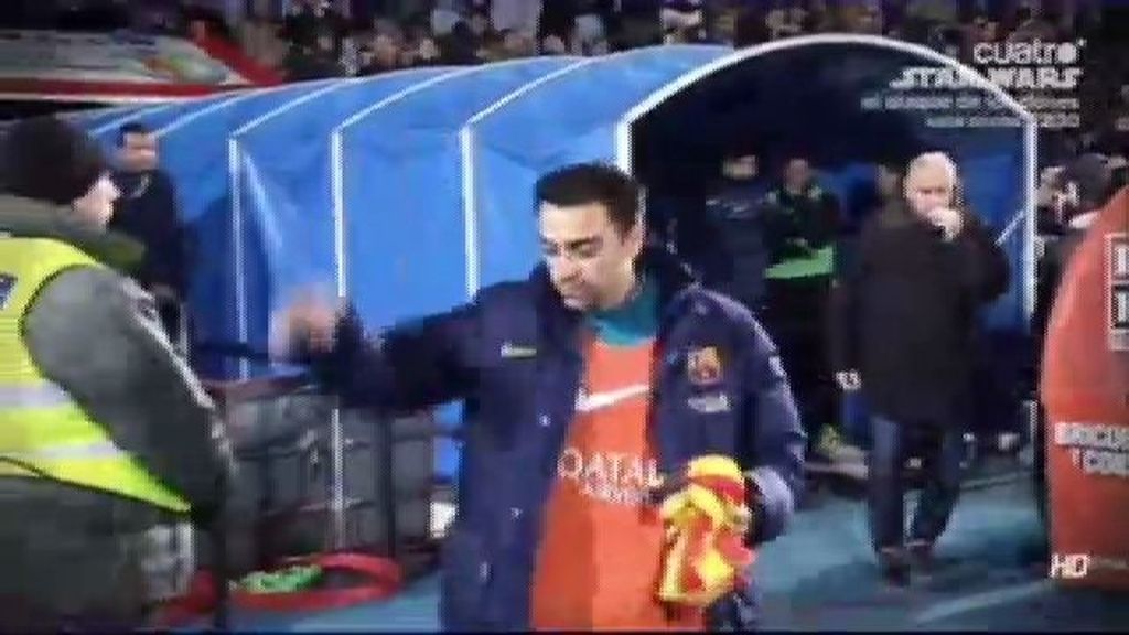 Xavi cumplió 700 partidos como mejor sabe: dando un recital de pases