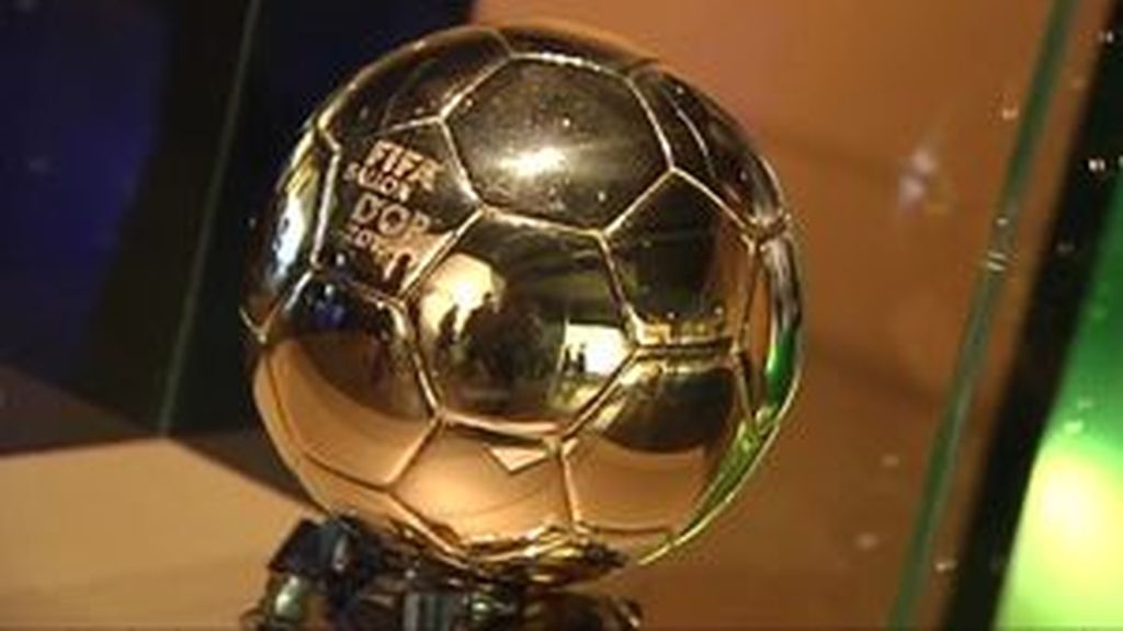 El quinto balón de oro de Leo Messi ya luce en el Museo del Barça