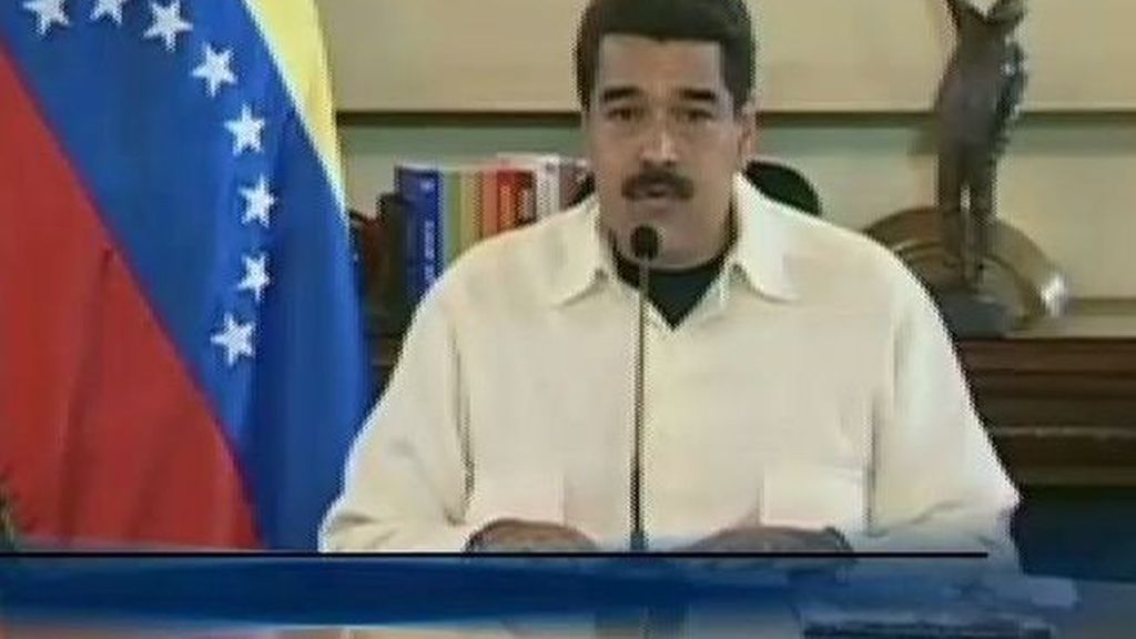Maduro incrementa el salario mínimo mientras la tensión continúa en Venezuela
