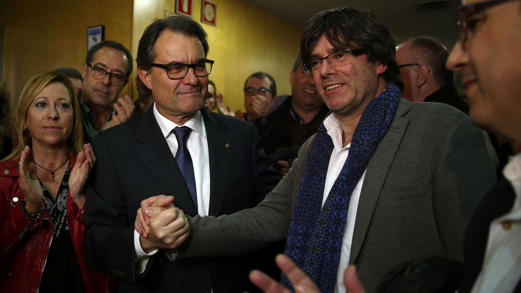 Artur Mas renuncia a su acto de diputado