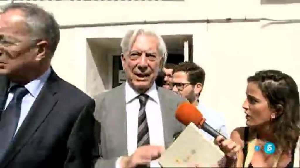Mario Vargas Llosa: "Hay que respetar la vida privada de las personas"