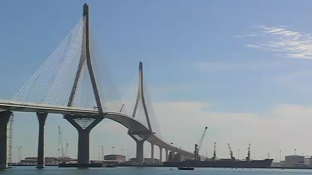 Se inaugura el puente de Cádiz con cuatro años de retraso