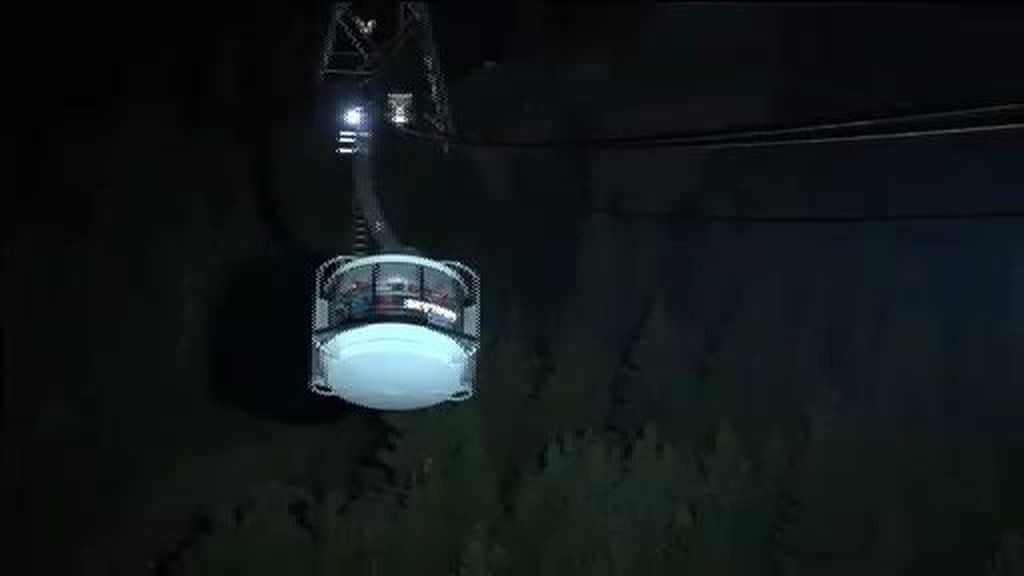 30 personas atrapadas a casi 4.000 metros de altura en un teleférico en Los Alpes