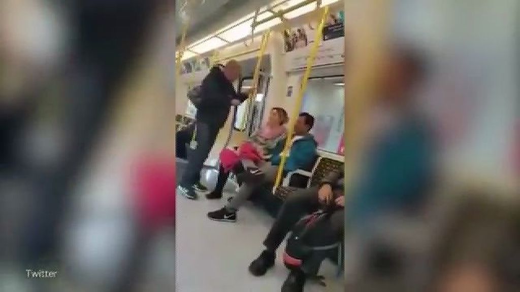 Una española presencia una agresión racista en el metro de Londres y así responde