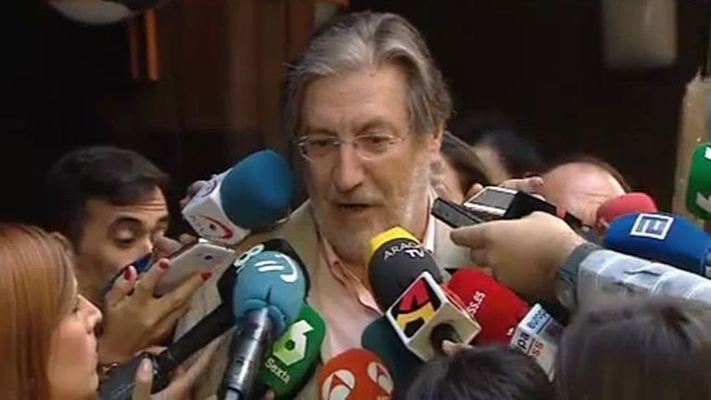 Pérez Tapias: "Los estatutos no obligan a que dimita el secretario general"