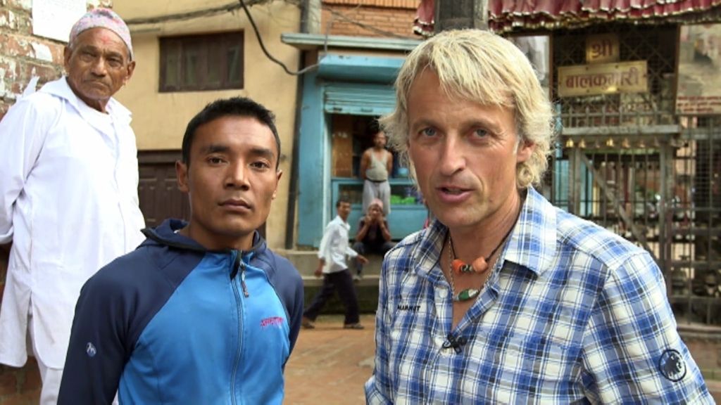 La historia personal y conmovedora de Jesús Calleja con Nepal