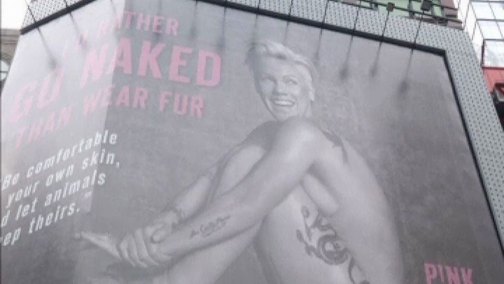 Pink se desnuda por Peta