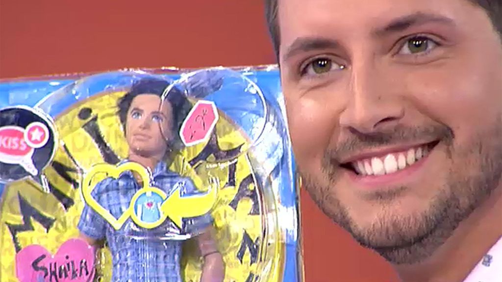 Shaila regala un mini Manu a su tronista
