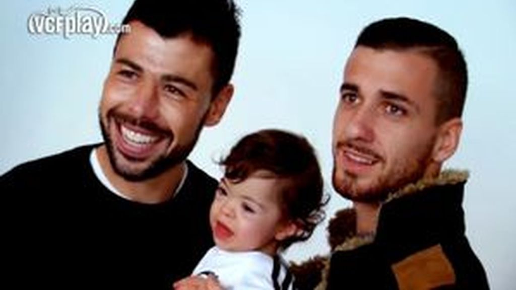 Los jugadores del Valencia CF participan en el 'Calendario Asindown 2016'