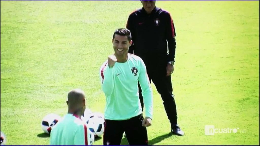 Cristiano Ronaldo bromea en el entrenamiento de Portugal: “¿Dónde vas chaval?”