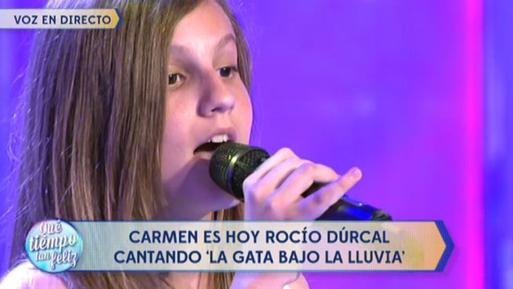 Carmen Navarro canta una canción de su ídolo: 'La gata bajo la lluvia', de Rocío Dúrcal