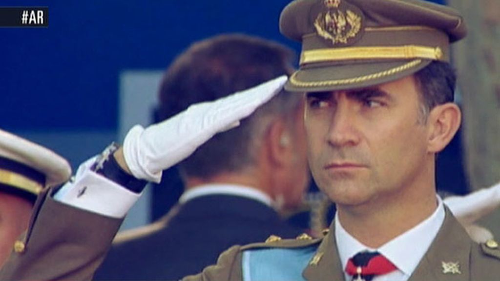 Desfile militar, recorrido de los nuevos Reyes por Madrid y saludo desde el balcón del Palacio Real: así será el acto de coronación