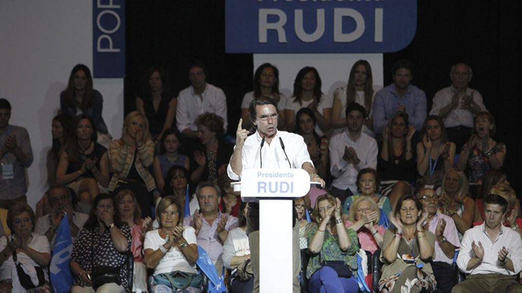 Aznar: "Estoy aquí porque éste es mi sitio"