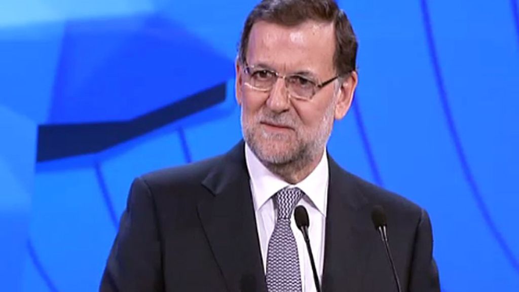 Mariano Rajoy arremete contra Rubalcaba en su mitin de clausura
