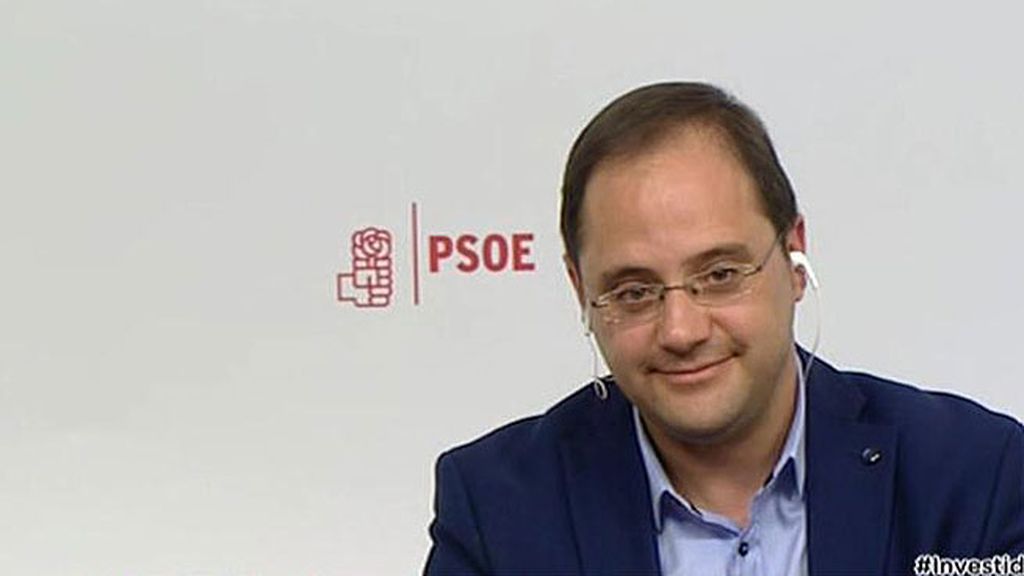 César Luena: "En política no hay limbo, o Rajoy va a las Cortes o se va de la política"