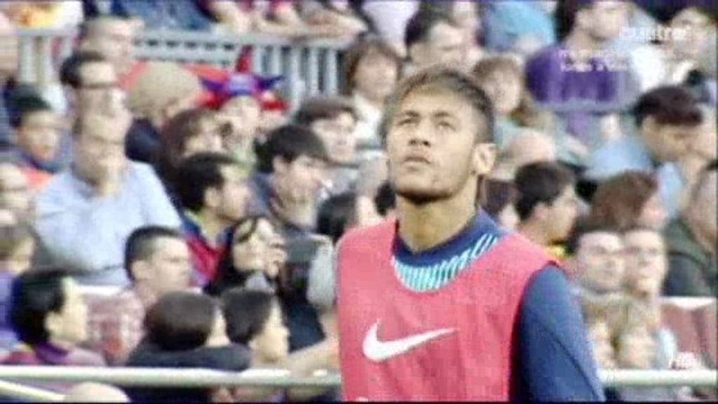 La mala cara de Neymar cuando es suplente