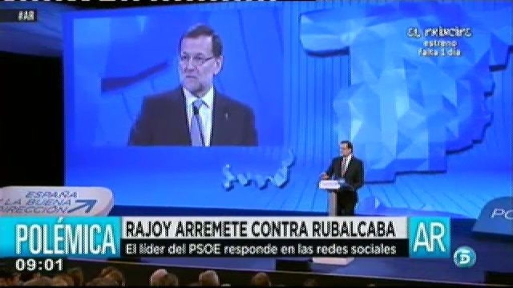 Rajoy arremete contra Rubalcaba en la convención