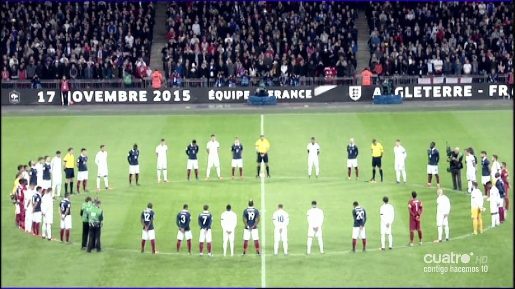 De la Marsellesa al profundo silencio en Wembley por los atentados parisinos