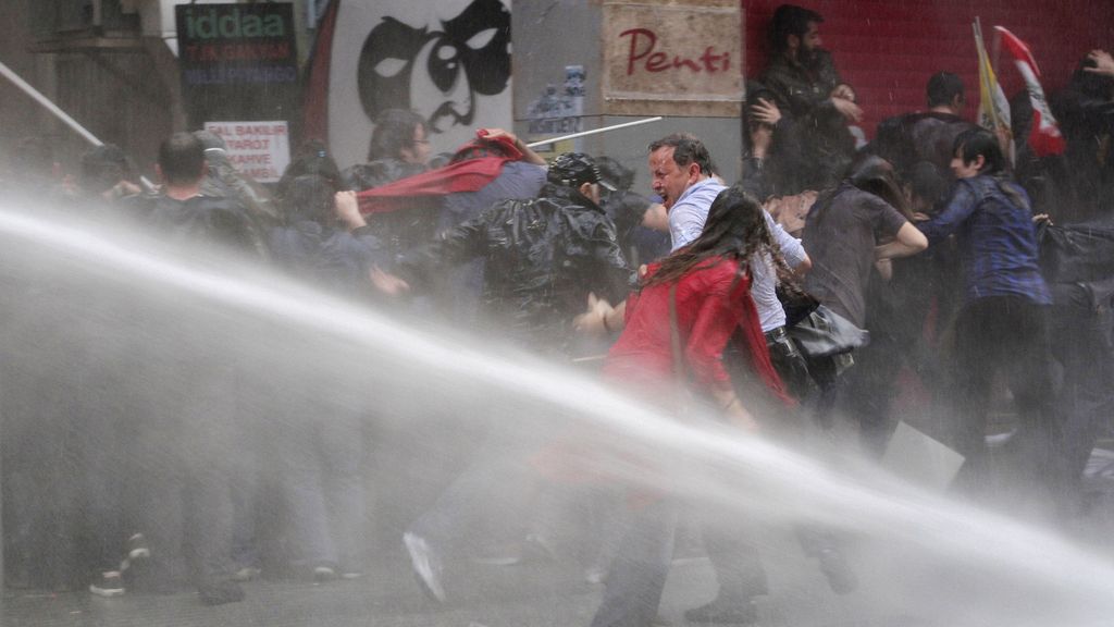 Violentas manifestaciones en Turquía en protestas por los mineros fallecidos