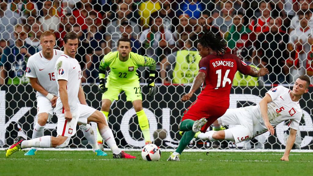 ¡Gol de Renato Sanches, con 18 años, que se echa a Portugal entera a sus espaldas!