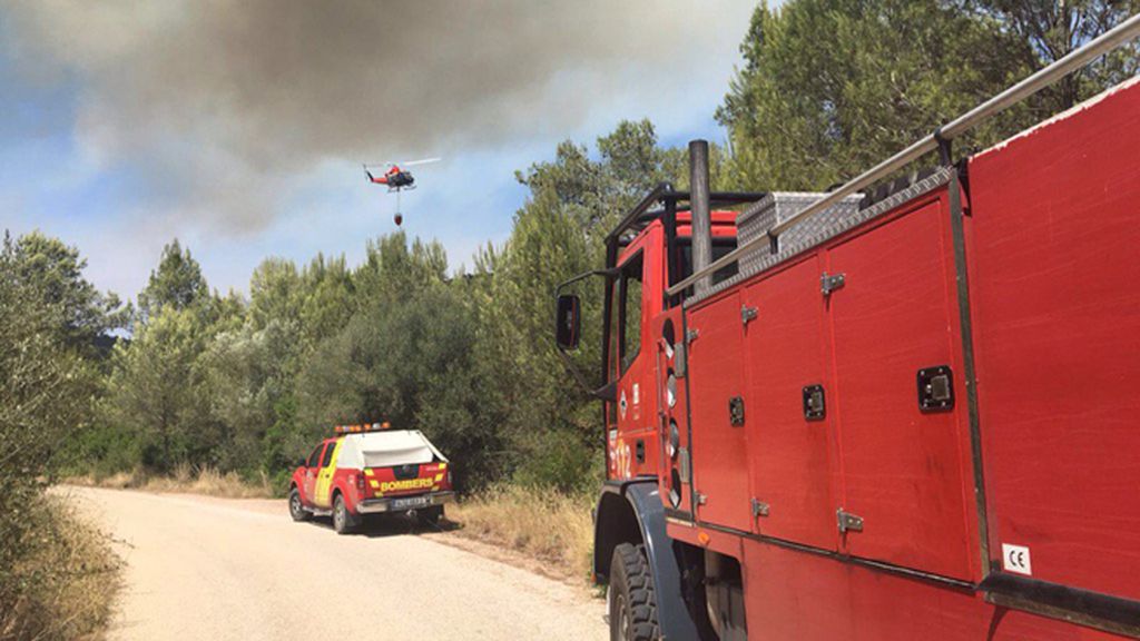 El incendio de Castellón pierde intensidad, "no está estabilizado, pero está en proceso"