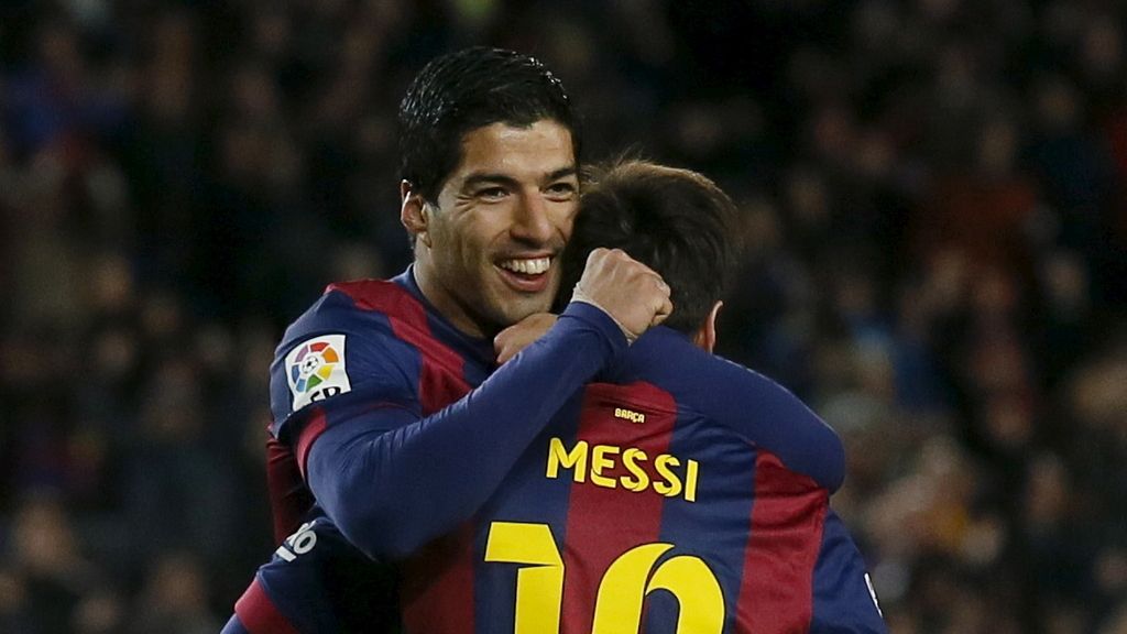 Amago, recorte y disparo: los golazos de Messi y Luis Suárez que tumbaron al Almería